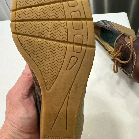 Sperry topsiders leather women’s. Wedge heel with plaid detail Sz 8.5 - Picture 9 of 10